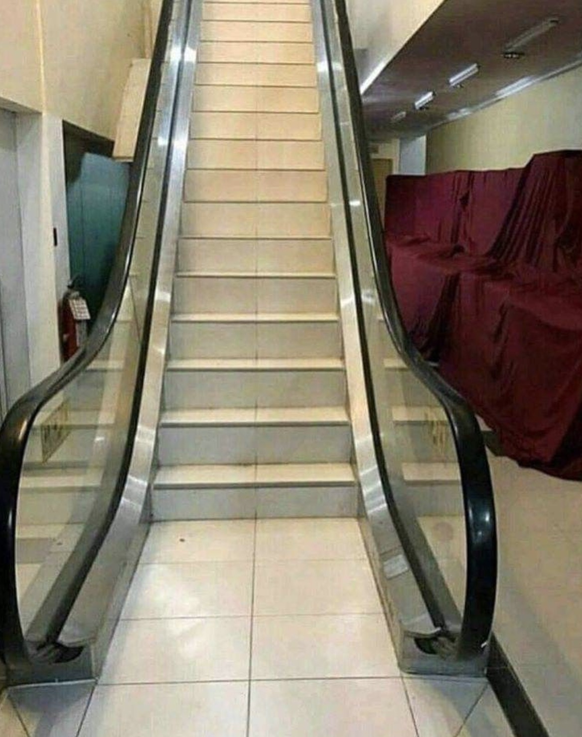 escalator meme